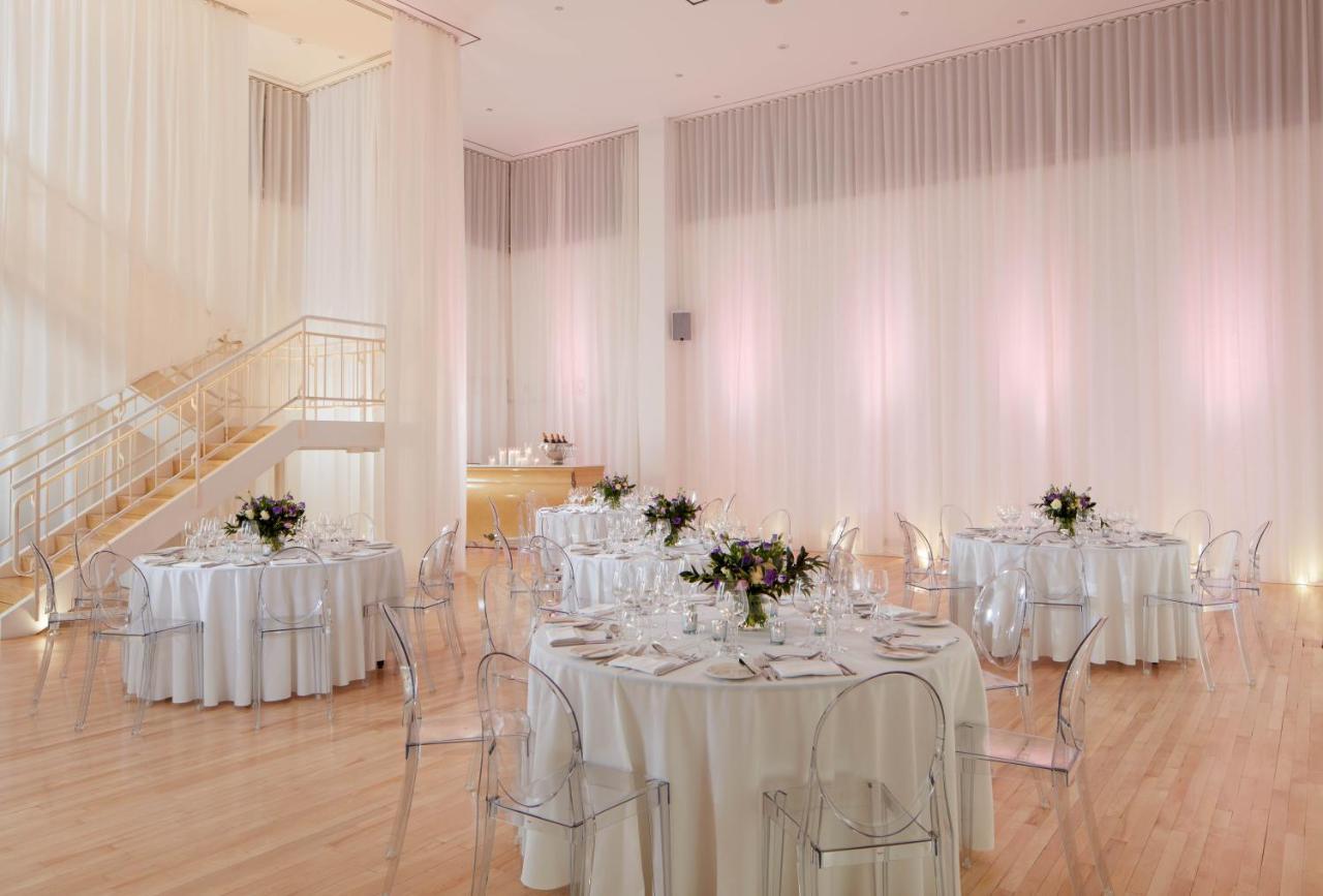 Sanderson Лондон Екстериор снимка The interior of the ballroom